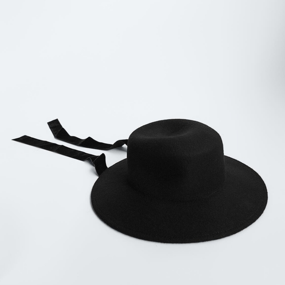 Zara Accessories Nwt Zara Black Felt Hat With Velvet Ties Medium